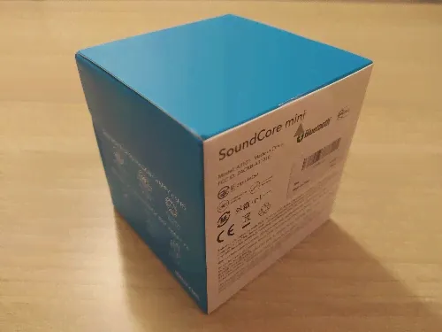 🛍 Anker Soundcore mini, суперпортативная Bluetooth-колонка с 15-часовым воспроизведением, диапазоном Bluetooth 66 футов, улучшенным басовым микрофоном-1