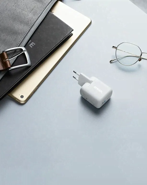 ANKER Сетевое зарядное устройство Anker PowerPort III Mini 30W USB-C белое (A2615L21) зарядное устройство-2